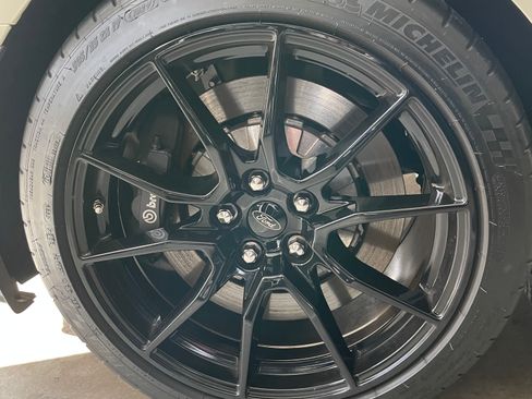 Used 2020 Ford Mustang Shelby GT350 w/ Technology Package image 30