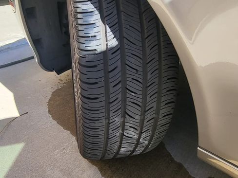 Used 2005 Mercedes-Benz E 320 Sedan image 10