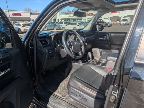 Used 2015 Toyota 4Runner Trail Premium image 13