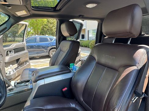 Used 2012 Ford F150 Platinum RWD image 12