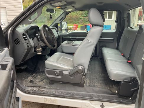 Used 2016 Ford F350 XL w/ Power Equipment Group image 6