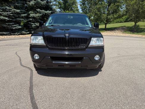 Used 2005 Lincoln Aviator AWD image 5