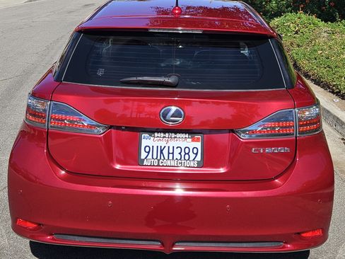 Used 2013 Lexus CT 200h image 10