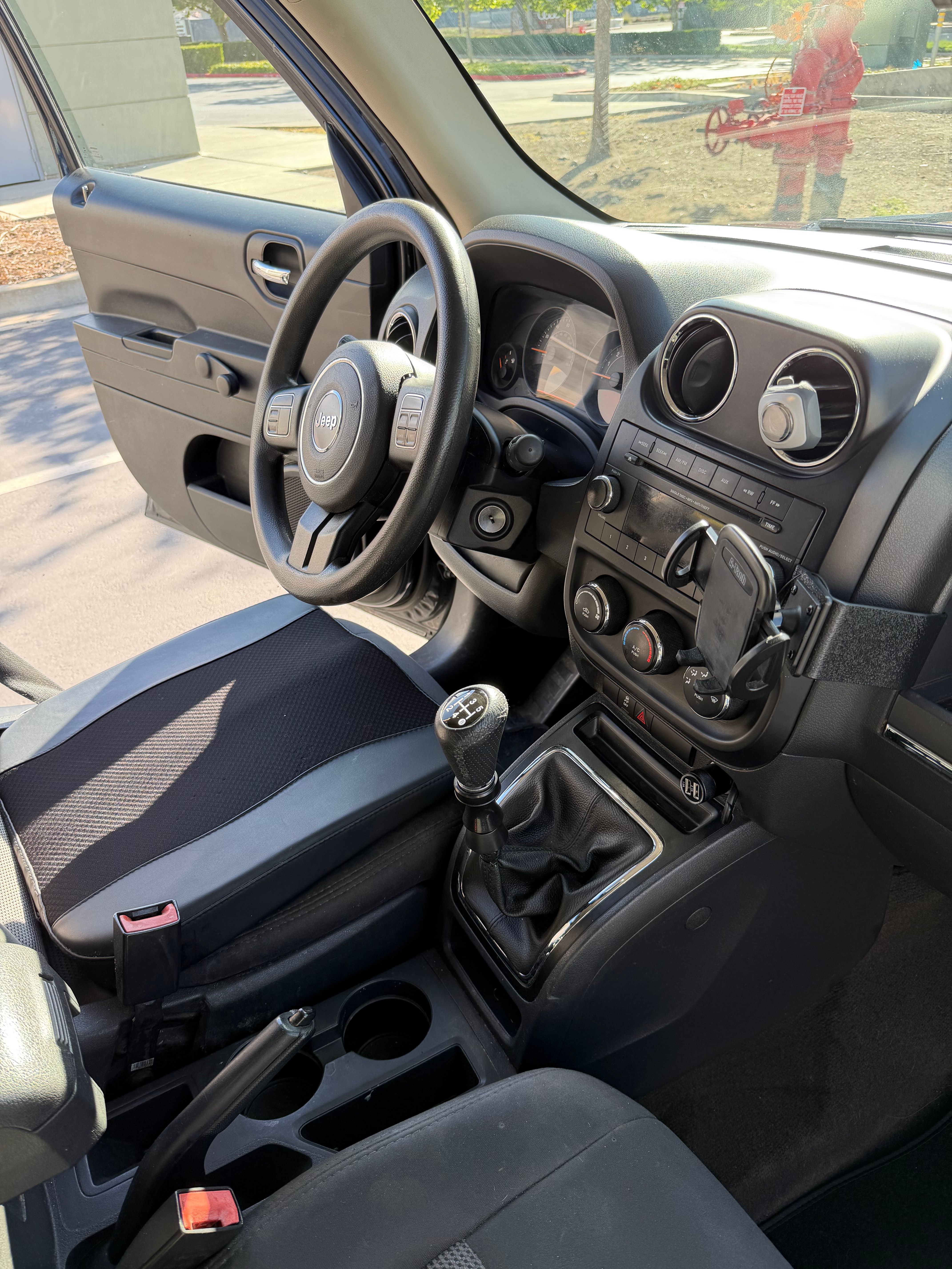 Used 2014 Jeep Patriot Sport FWD image 14