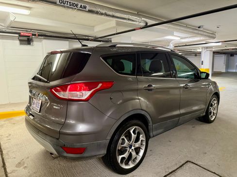 Used 2014 Ford Escape Titanium w/ Equipment Group 401A image 9