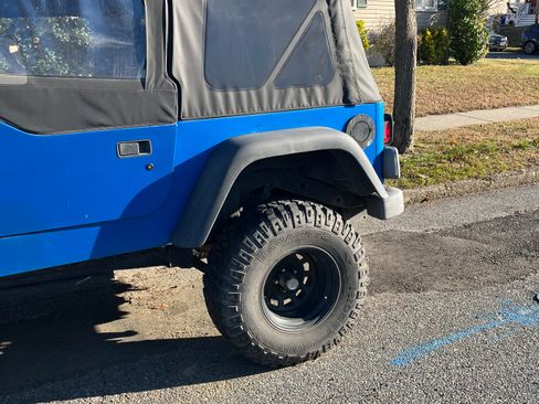 Used 1999 Jeep Wrangler SE image 5