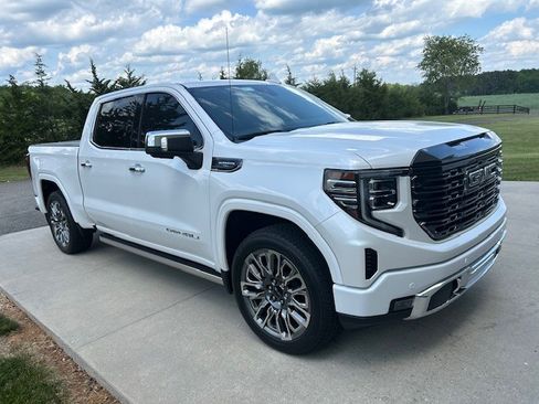Used 2024 GMC Sierra 1500 Denali Ultimate image 4
