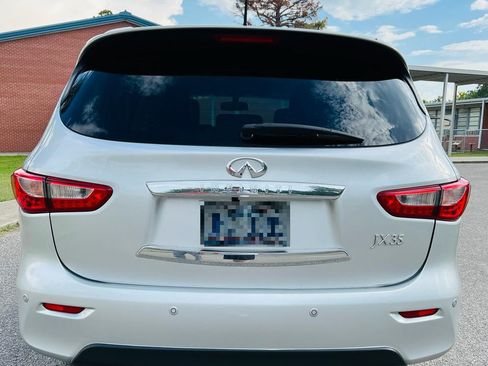 Used 2013 INFINITI JX35 FWD w/ Premium Pkg image 6