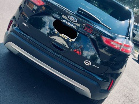 Used 2021 Ford Edge SEL AWD/4WD image 10