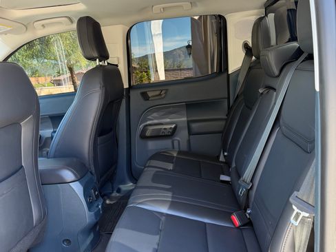 Used 2024 Ford Maverick Lariat w/ Black Appearance Package image 19