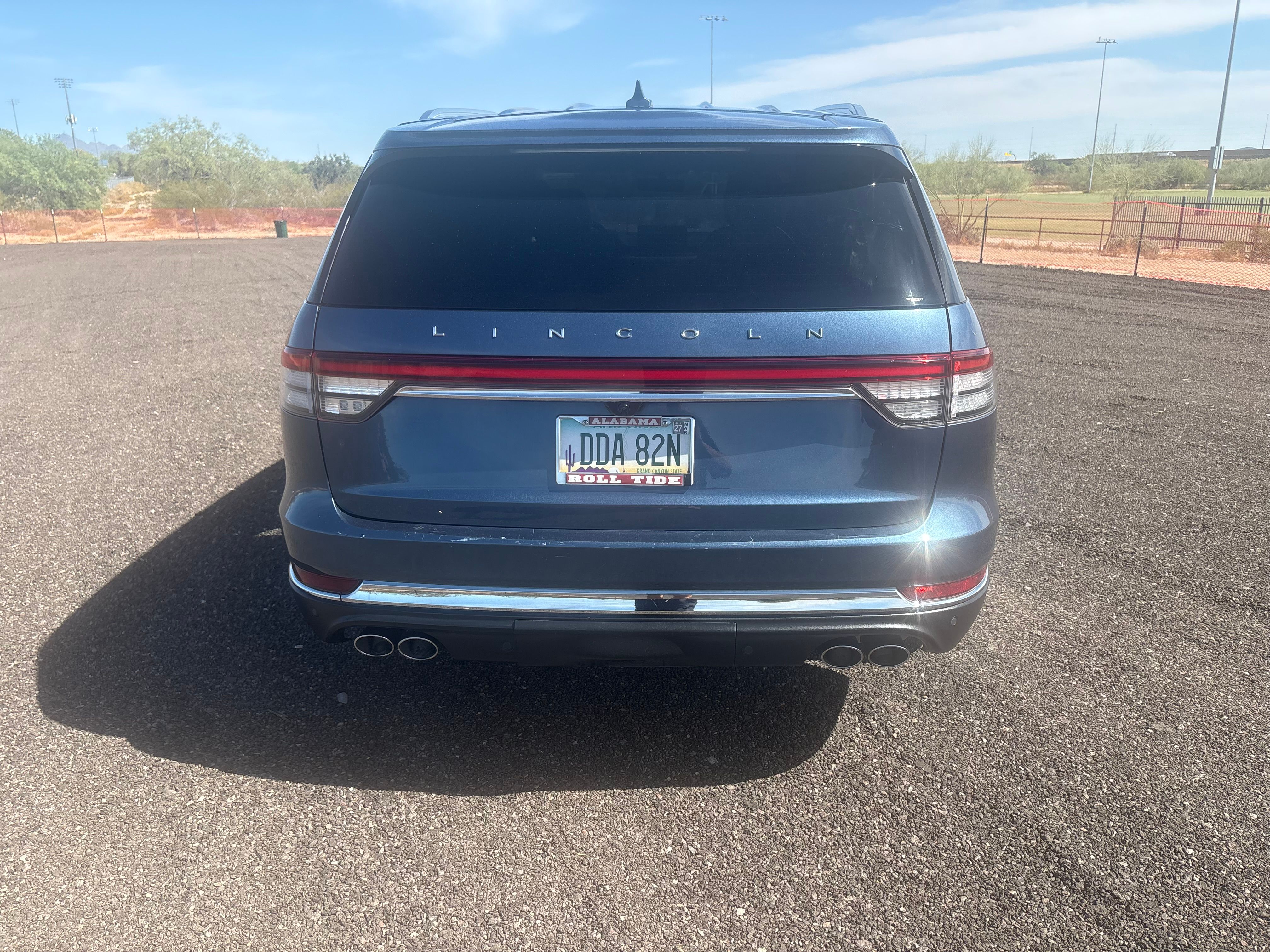 Used 2020 Lincoln Aviator Reserve w/ Class IV Trailer Tow Package RWD image 8