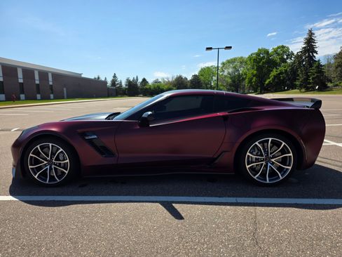Used 2019 Chevrolet Corvette Z06 RWD image 6