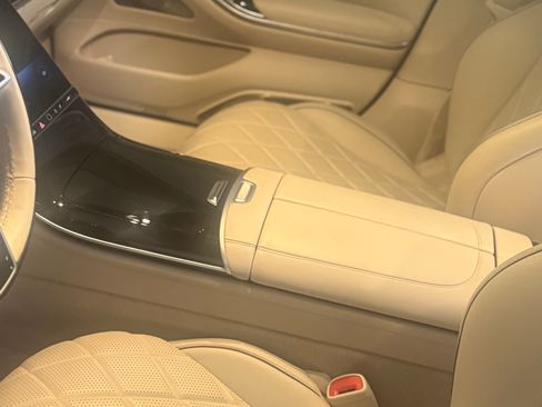 Used 2021 Mercedes-Benz S 580 4MATIC Sedan image 4