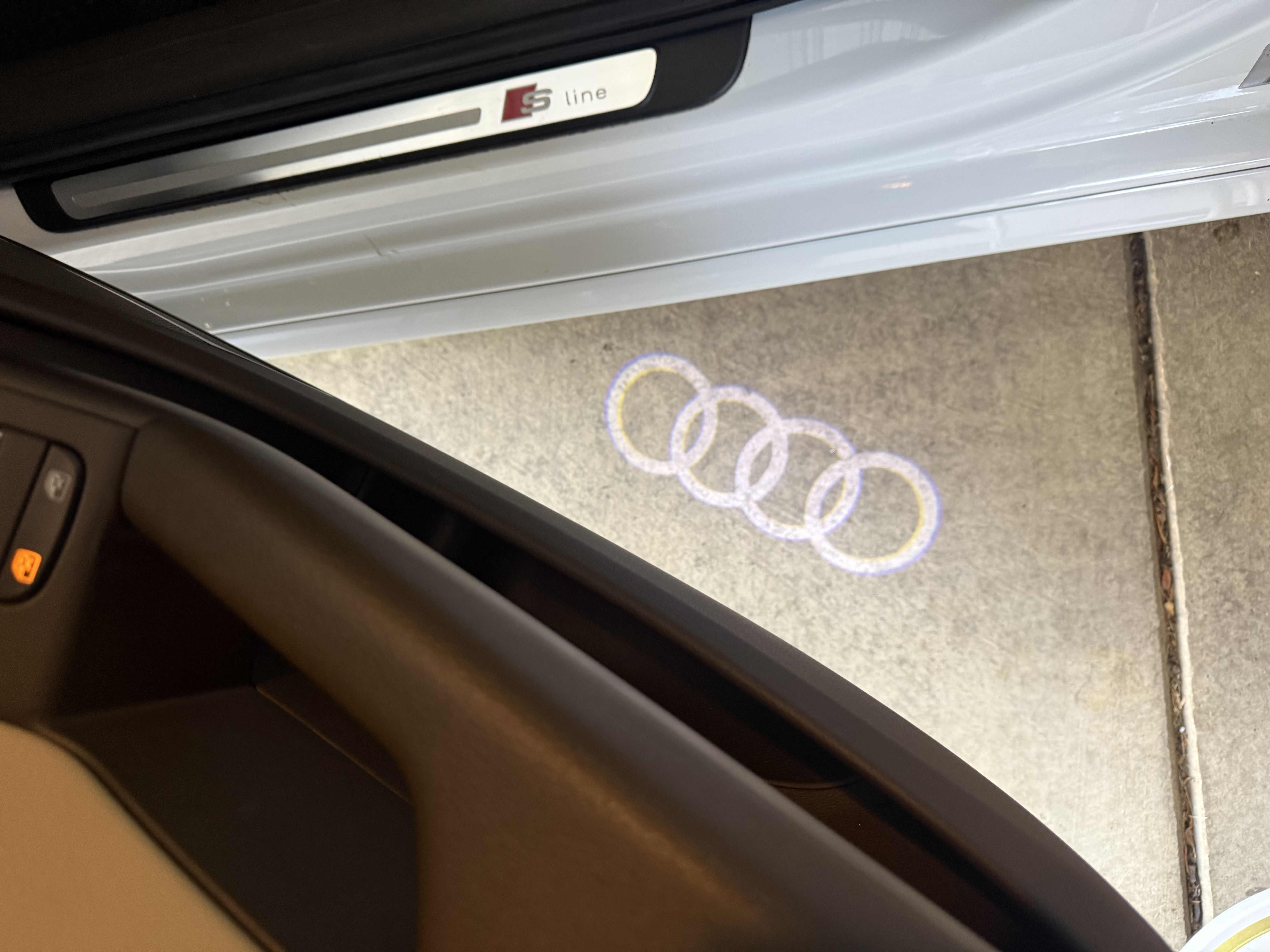 Used 2015 Audi A4 2.0T Premium Plus w/ Technology Package AWD/4WD image 13