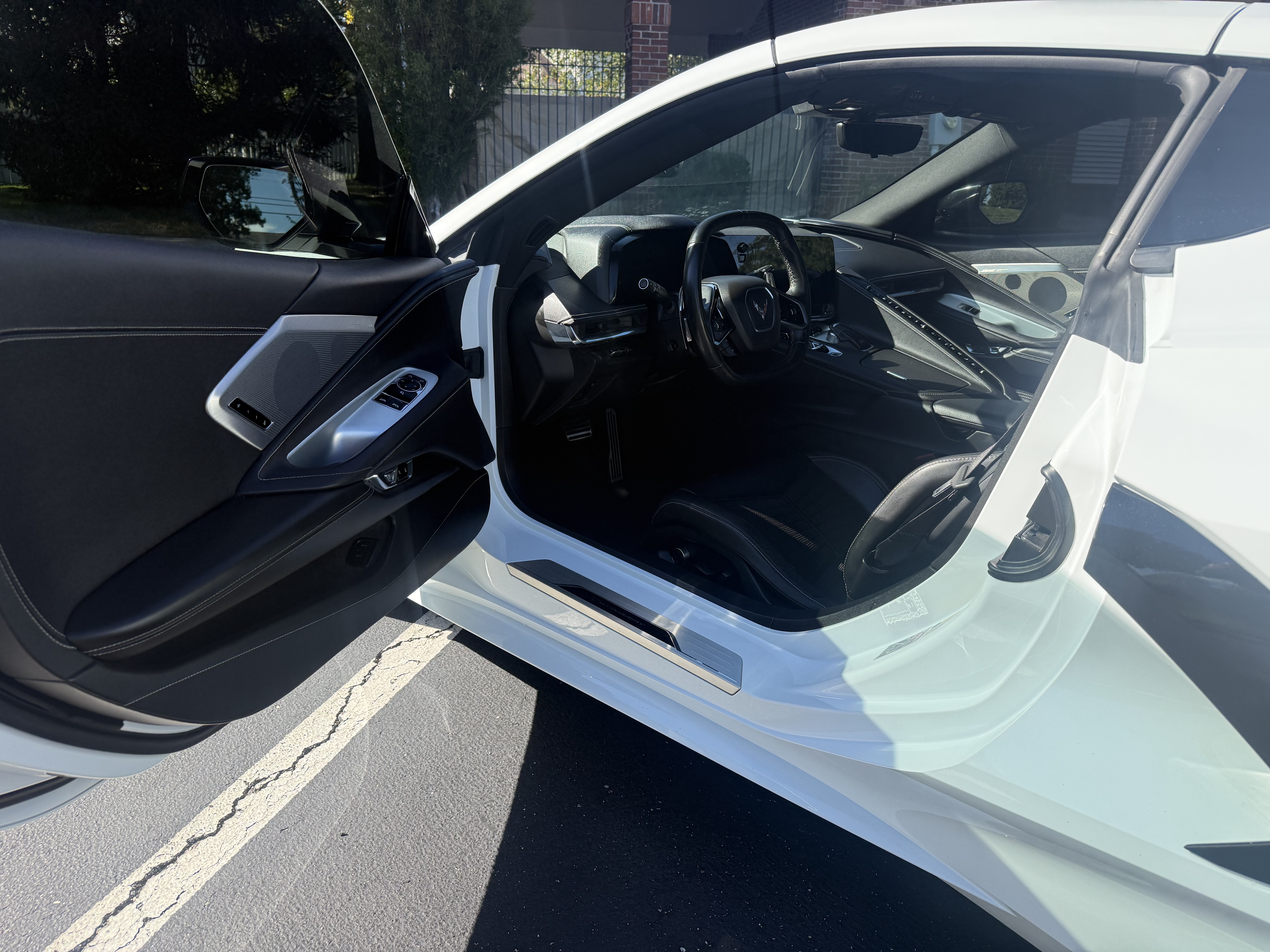 Used 2020 Chevrolet Corvette Stingray Preferred Cpe w/ 2LT Preferred Equipment Group RWD image 8