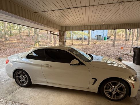 Used 2018 BMW 440i Convertible image 2