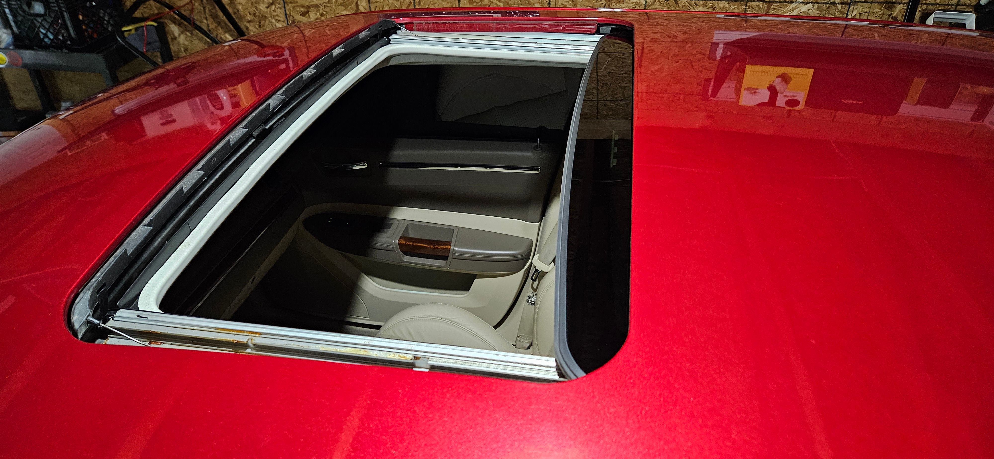 Used 2009 Chrysler 300 C RWD image 28