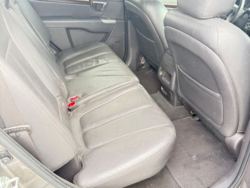 Used 2012 Hyundai Santa Fe Limited w/ Navigation Pkg 4 image 9