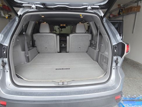 Used 2014 Toyota Highlander XLE image 9