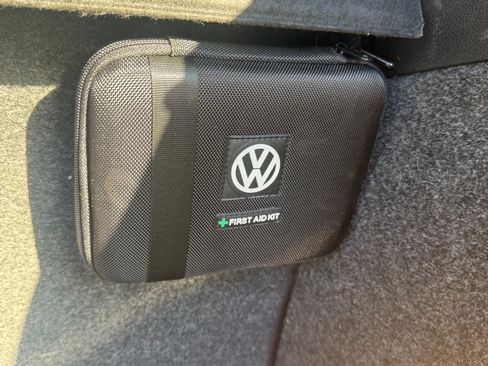 Used 2013 Volkswagen Tiguan S image 24