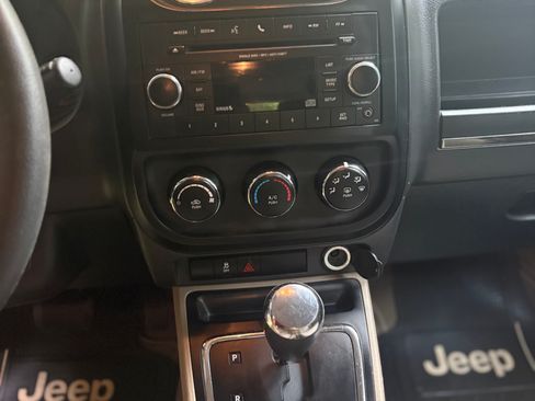 Used 2016 Jeep Patriot Sport w/ Power Value Group FWD image 8