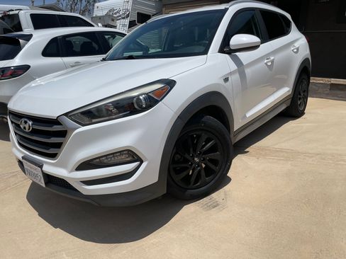 Used 2017 Hyundai Tucson SE w/ SE Popular Package 02 FWD image 1