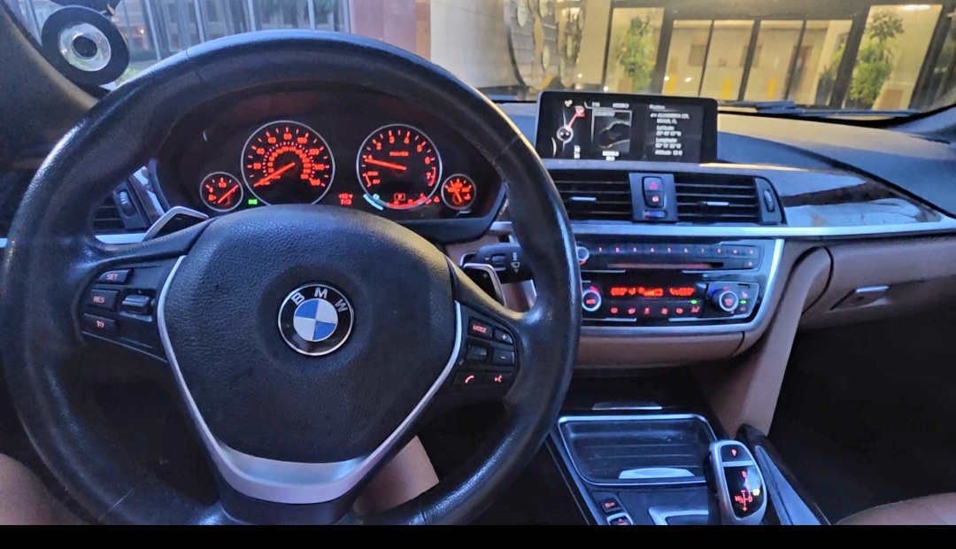 Used 2014 BMW 428i xDrive Convertible AWD/4WD image 4