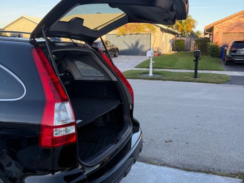 Used 2010 Honda CR-V EX-L image 2