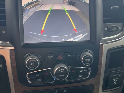 Used 2013 RAM 1500 Laramie w/ Convenience Group image 14