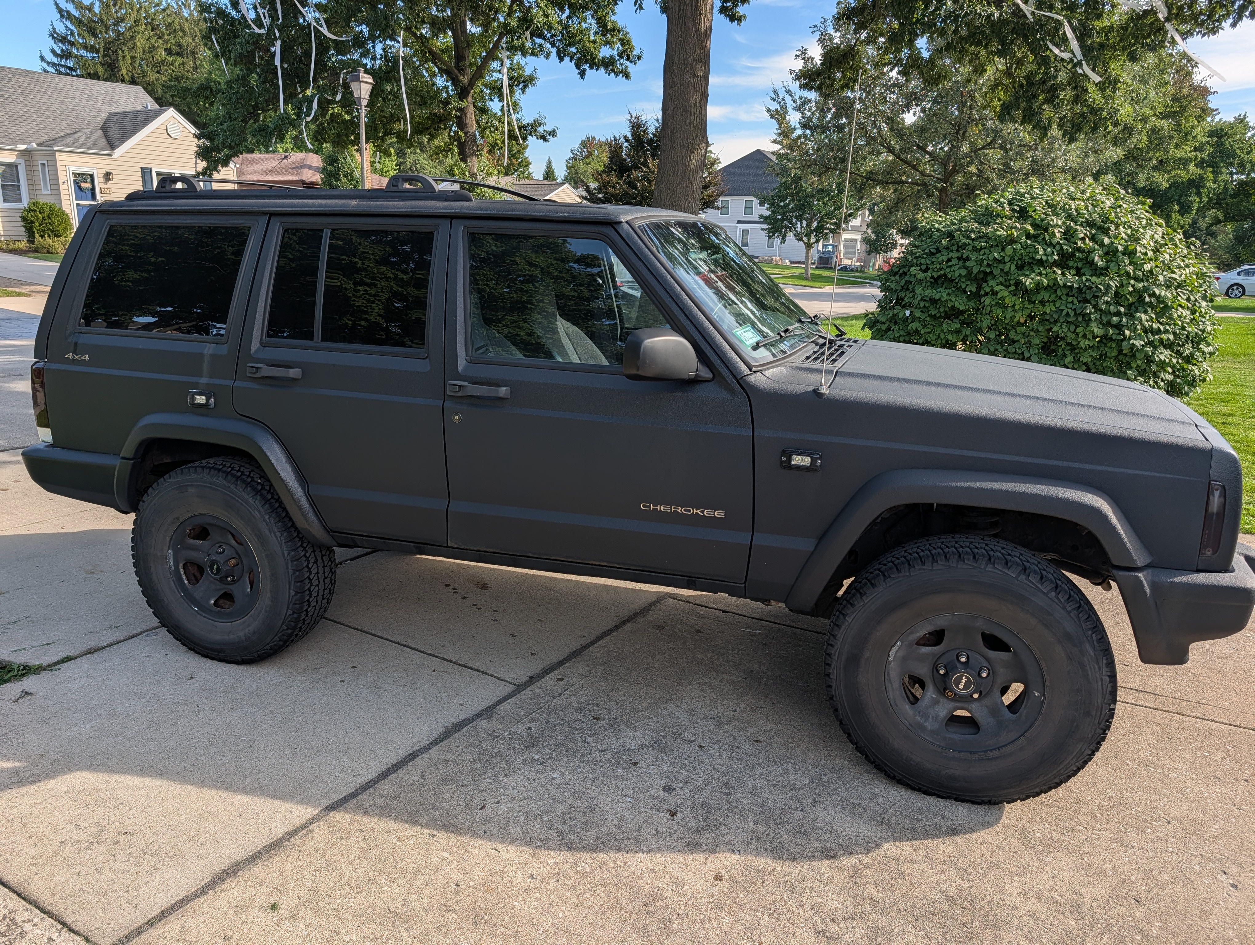 Used 2000 Jeep Cherokee Sport AWD/4WD image 15