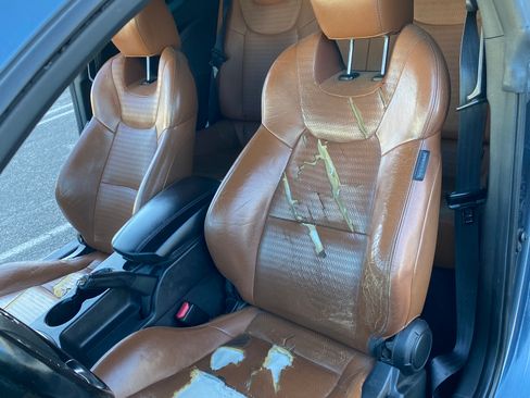 Used 2013 Hyundai Genesis 3.8 image 17