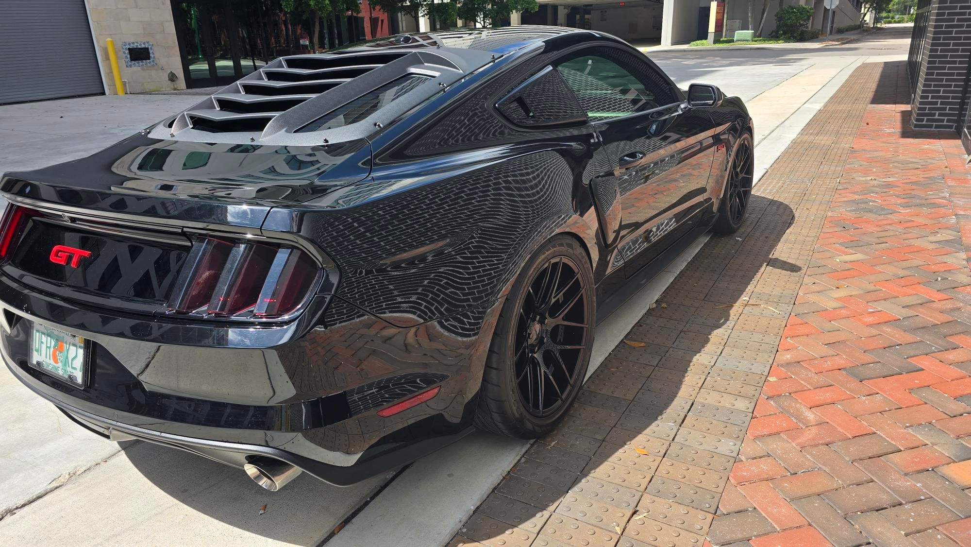 Used 2015 Ford Mustang GT Premium w/ GT Performance Package RWD image 5