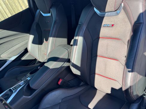 Used 2021 Chevrolet Camaro ZL1 image 13