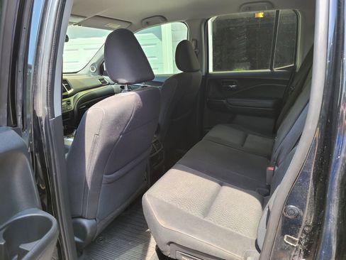 Used 2020 Honda Ridgeline Sport image 8