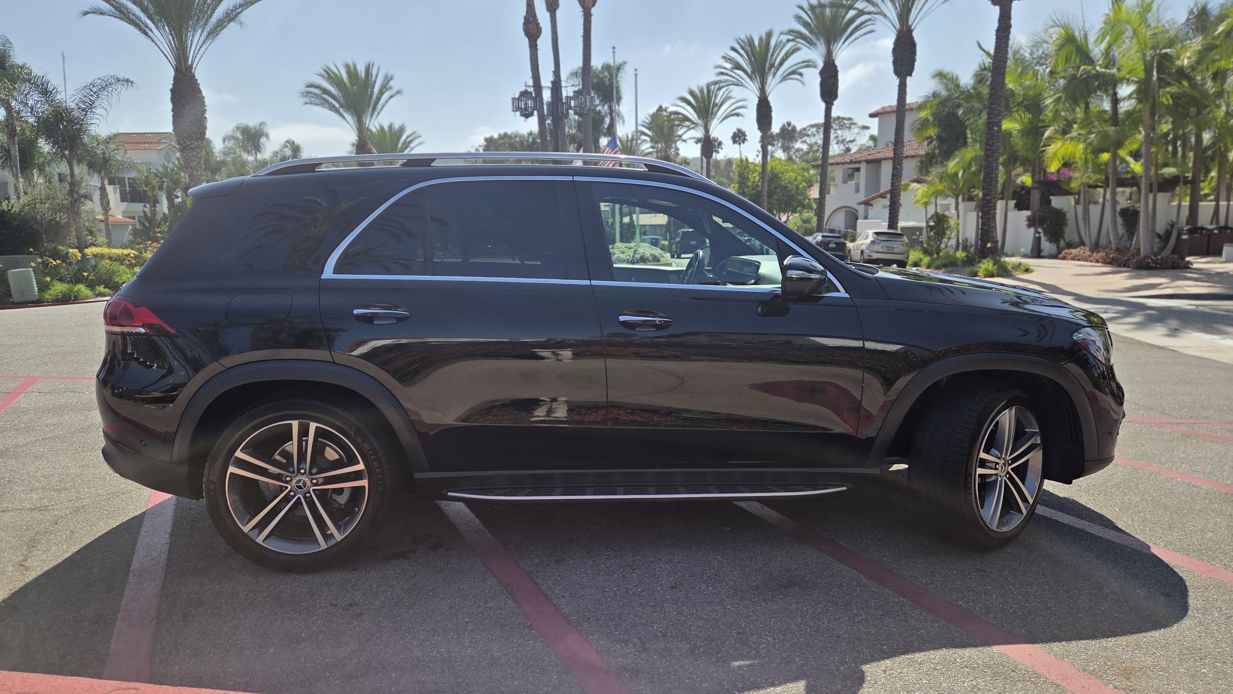 Used 2020 Mercedes-Benz GLE 350 4MATIC image 1