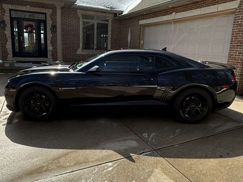 Used 2015 Chevrolet Camaro LT w/ RS Package image 4