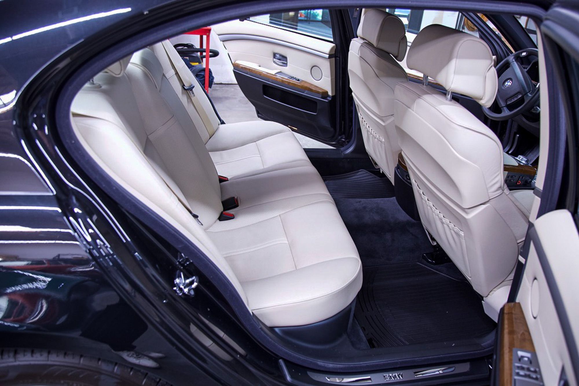 Used 2008 BMW 750Li RWD image 20