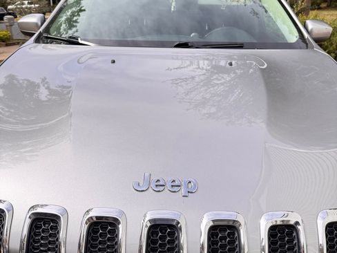 Used 2016 Jeep Cherokee Latitude FWD image 15