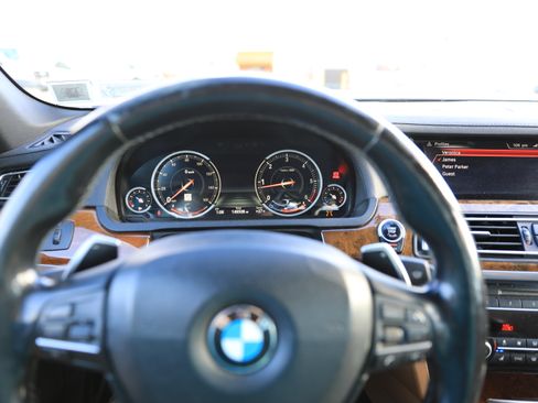 Used 2015 BMW 740Ld xDrive image 19