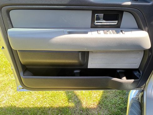 Used 2013 Ford F150 XLT w/ XLT Chrome Pkg RWD image 16