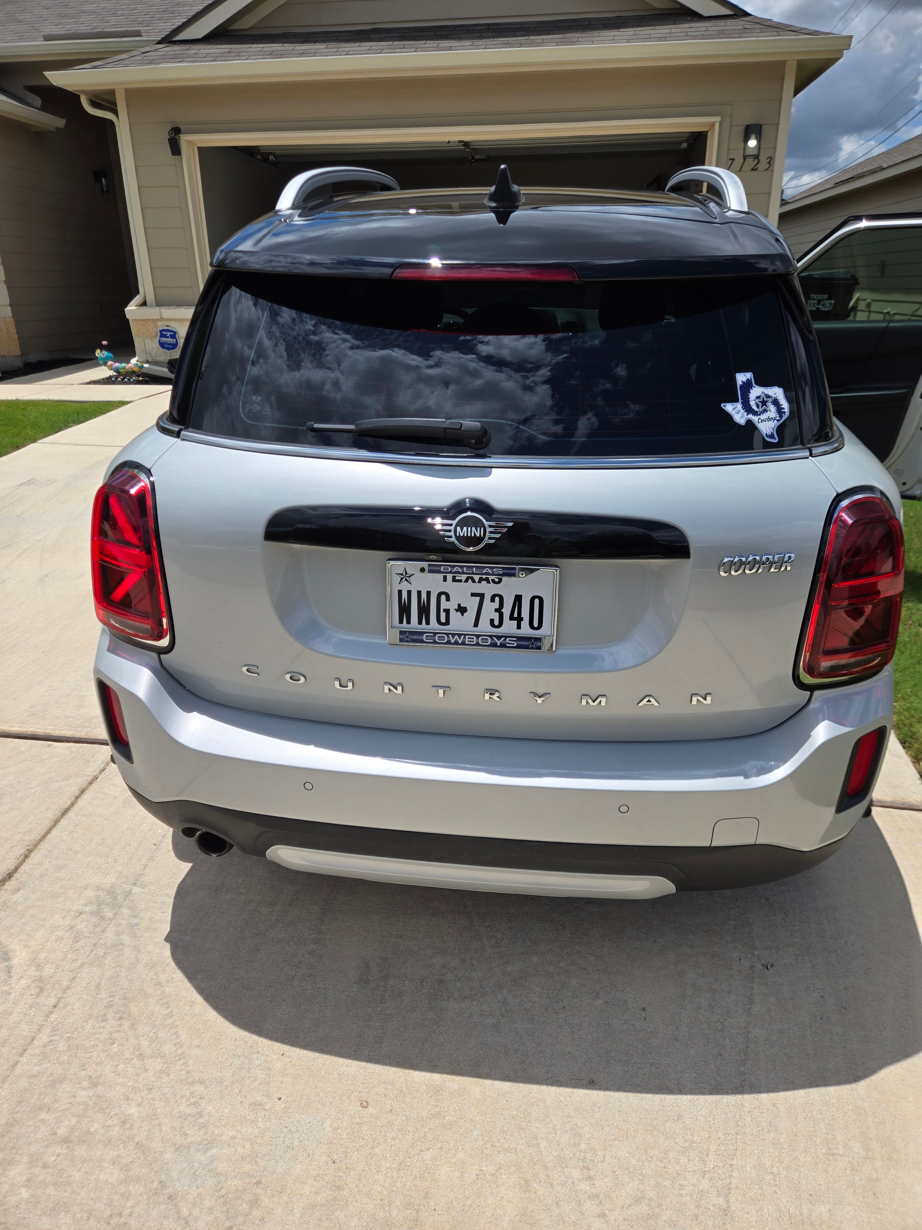 Used 2021 MINI Cooper Countryman FWD image 2