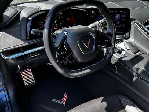 Used 2021 Chevrolet Corvette Stingray Preferred Cpe w/ Z51 Performance Package image 26