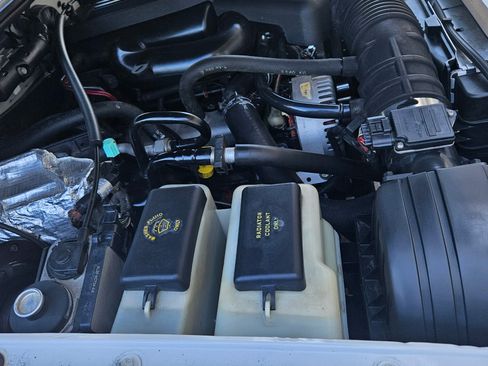 Used 2000 Ford Explorer Eddie Bauer AWD/4WD image 8