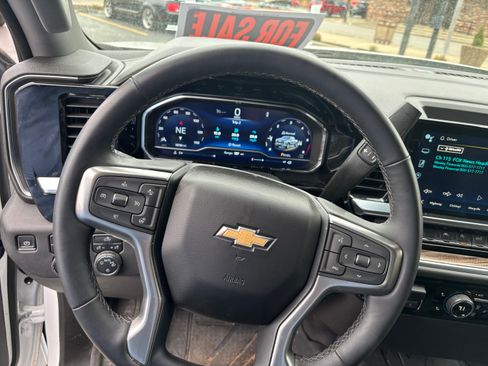 Used 2023 Chevrolet Silverado 1500 LT w/ Protection Package image 14