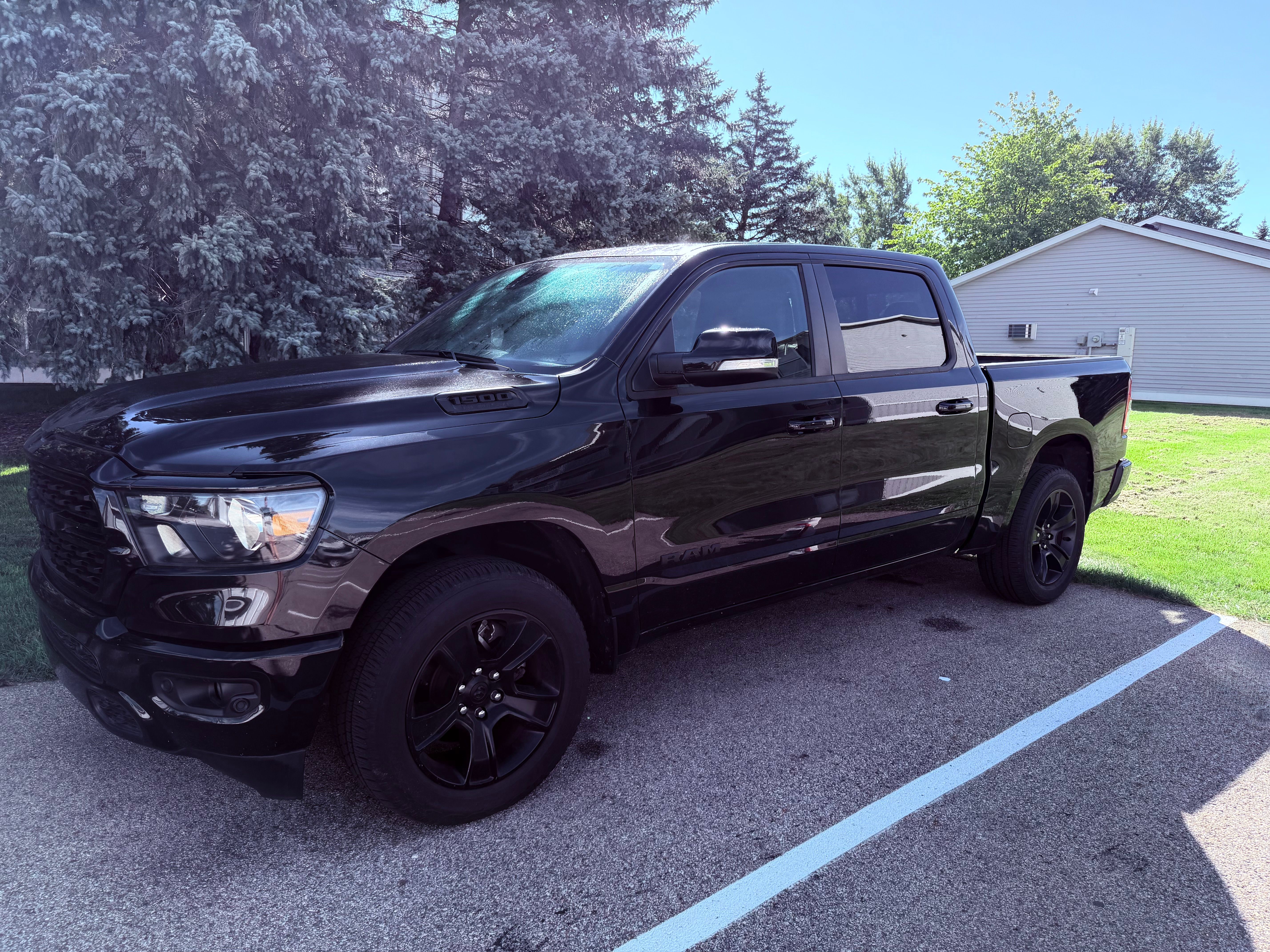 Used 2022 RAM 1500 Big Horn AWD/4WD image 1
