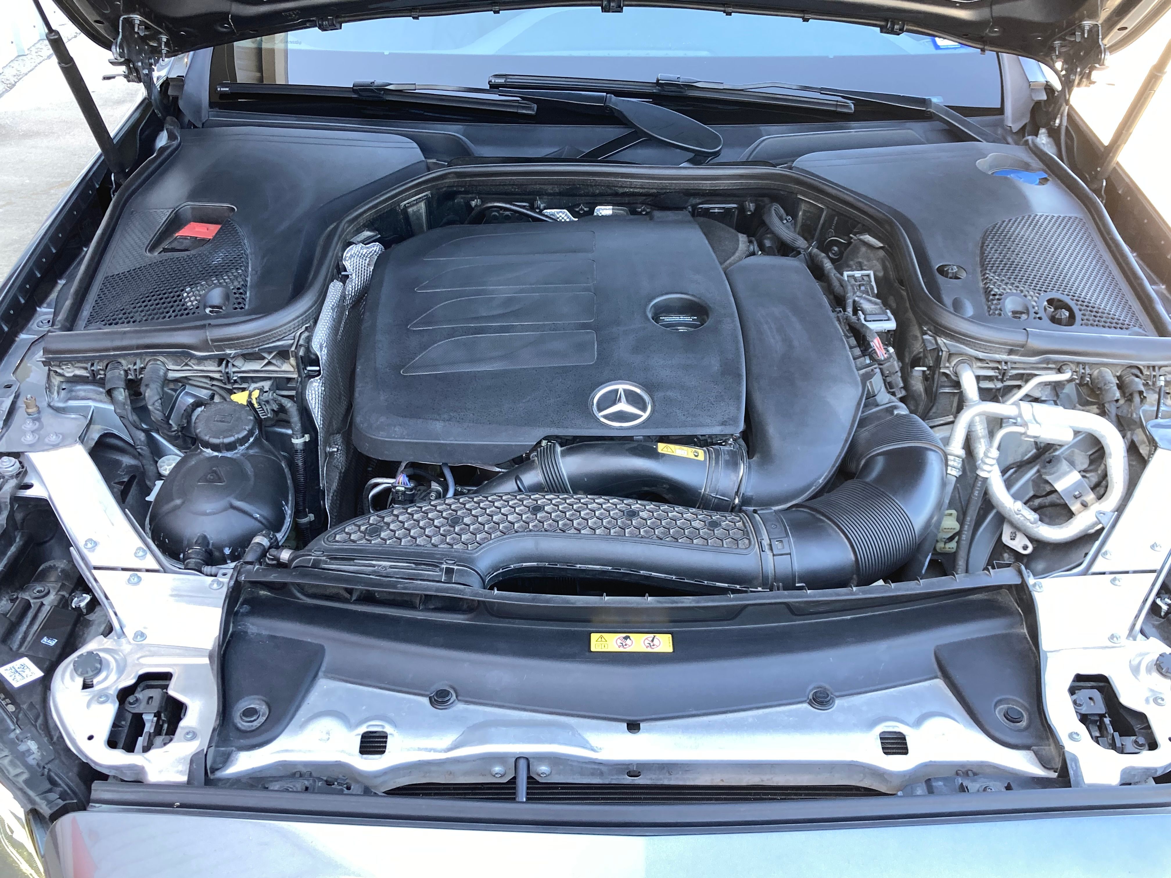 Used 2020 Mercedes-Benz E 350 Sedan image 13