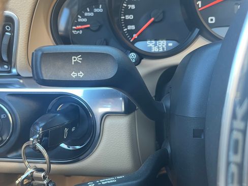 Used 2014 Porsche 911 Carrera image 21