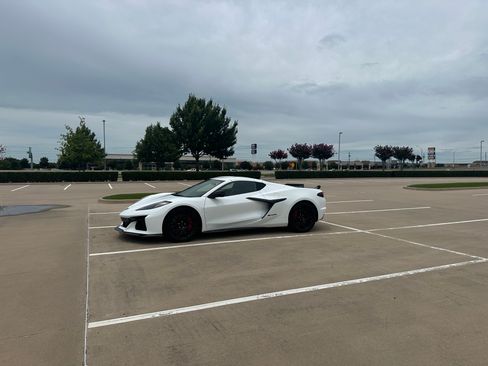 Used 2024 Chevrolet Corvette Z06 w/ Battery Protection Package image 2
