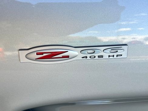 Used 2004 Chevrolet Corvette Z06 w/ Memory Package RWD image 12