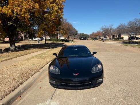 Used 2007 Chevrolet Corvette Coupe image 11